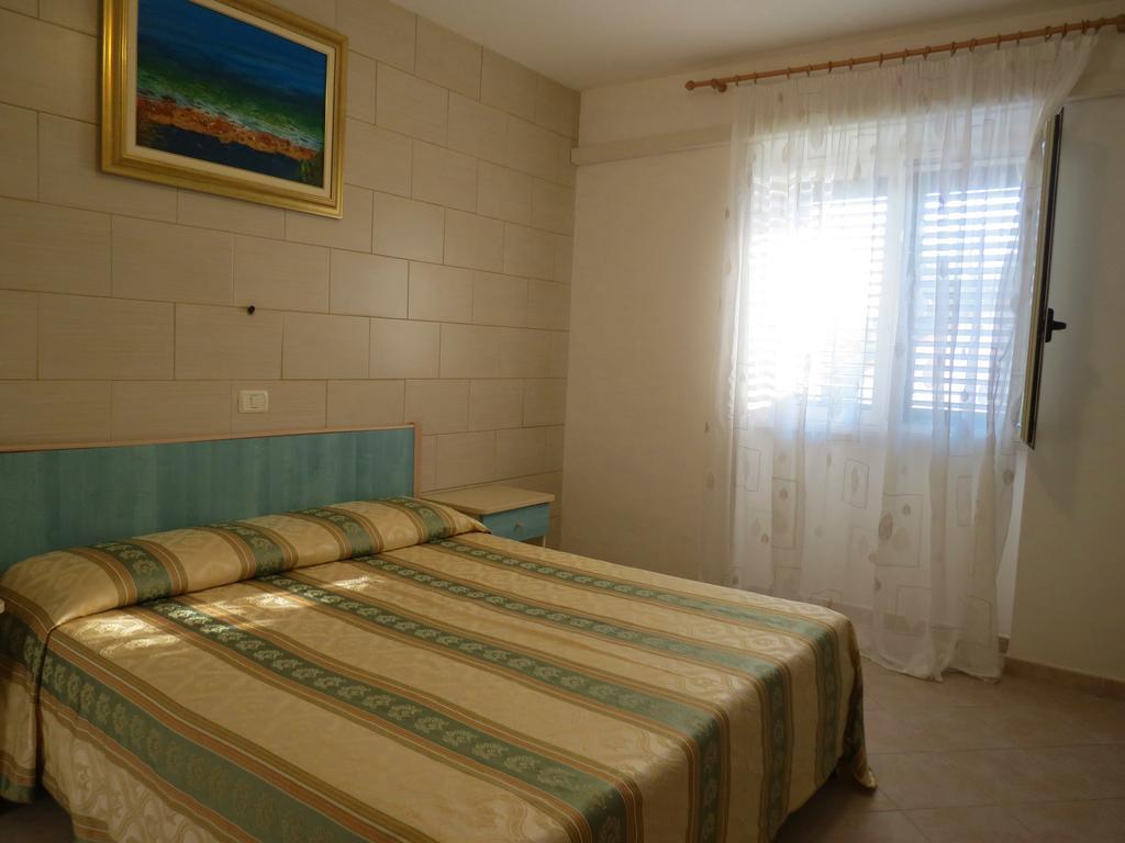 Hotel Residence Villa Ascoli ヴィエステ エクステリア 写真
